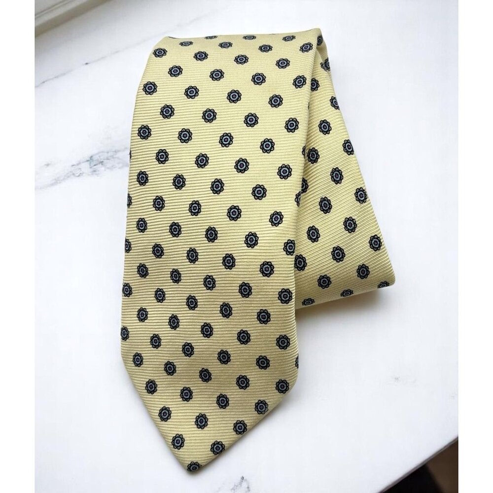 Vintage Norm Thompson Neck Tie Pale Yellow Floral Italian Foulard Portland OR